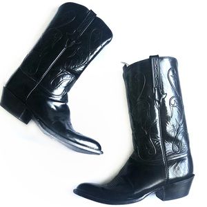 Lucchese Classics Black Goat Boots